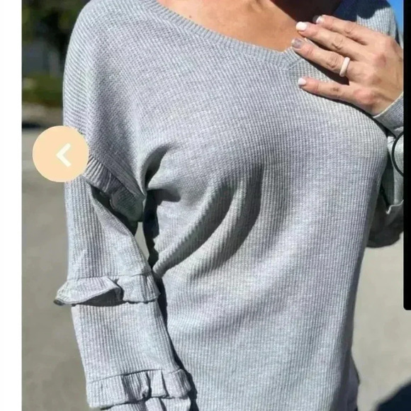 V NECK TOP LATERN SLEEVE WAFFLE - Picture 2 of 3